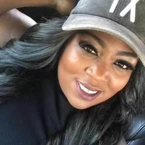 Meet your Posher, Veronica